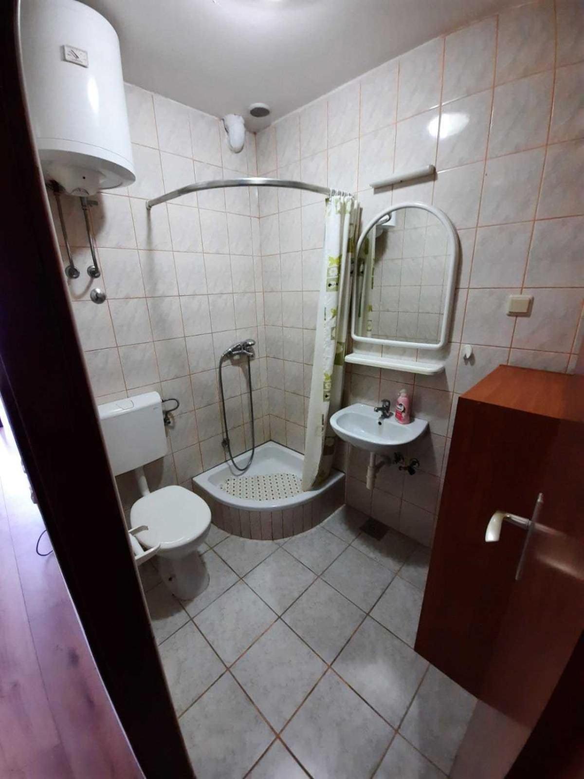 Apartments Elenora Brist Luaran gambar