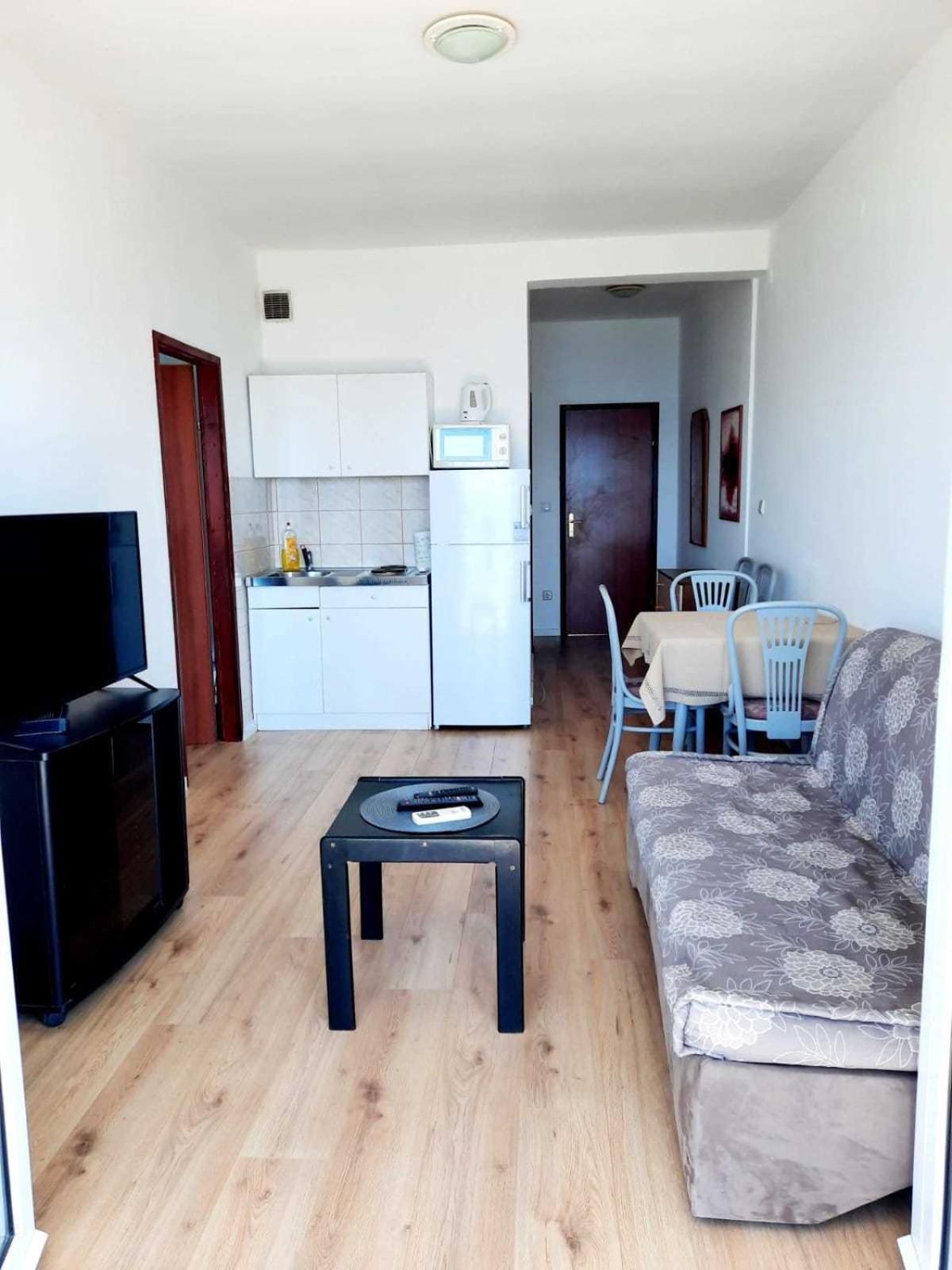 Apartments Elenora Brist Luaran gambar