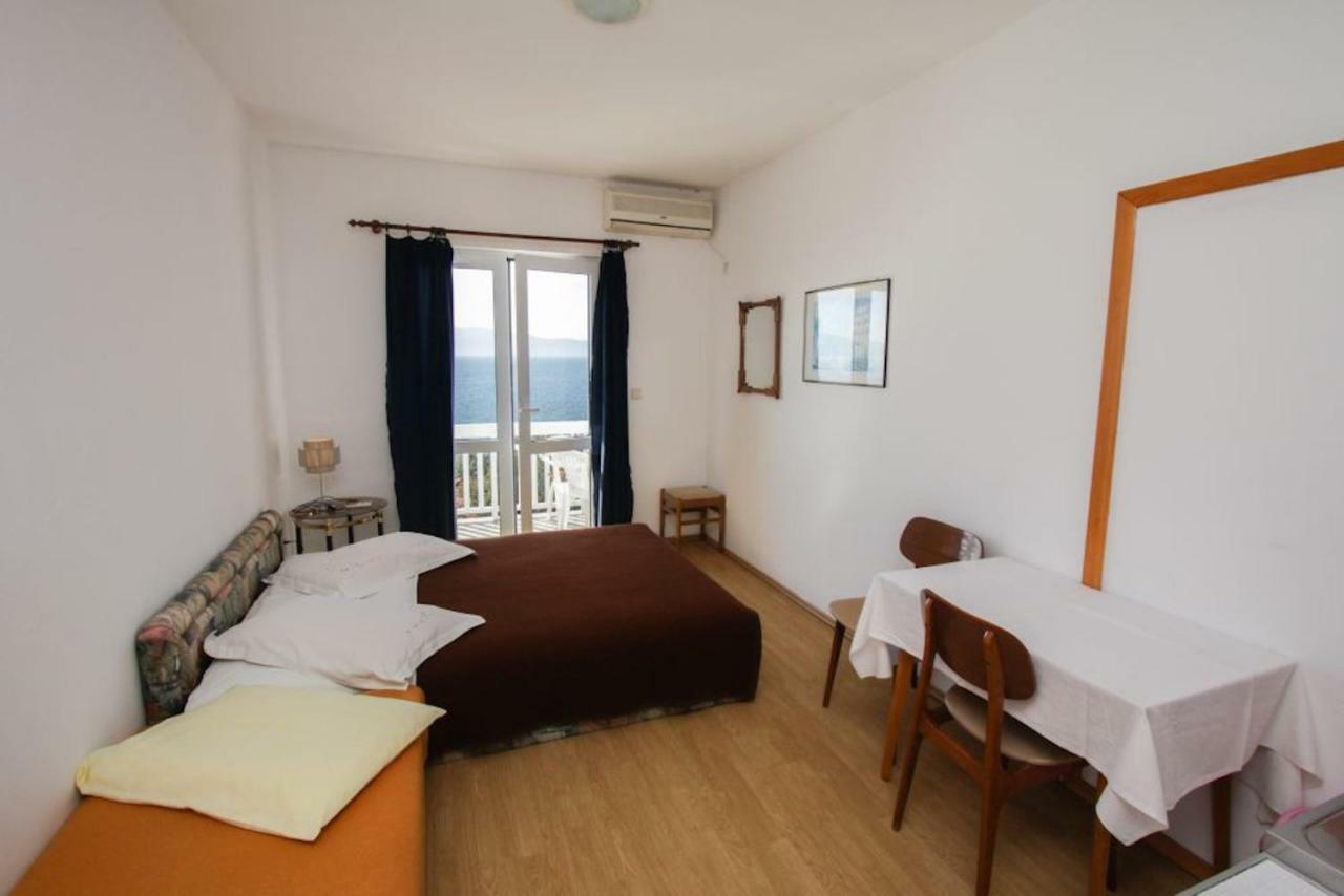 Apartments Elenora Brist Luaran gambar